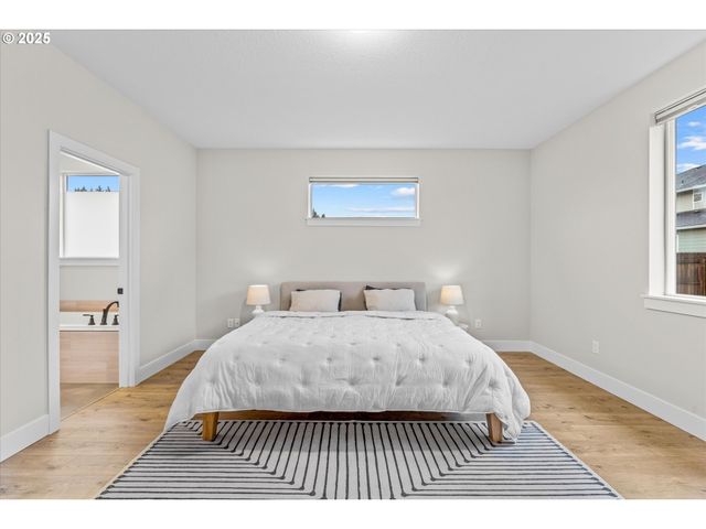 8015 Ne 172ND Ave, Vancouver, WA 98682