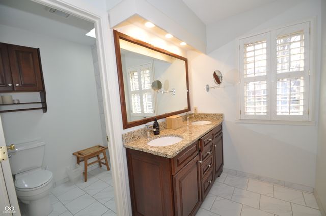 12176 Crestwood Drive, Carmel, IN 46033