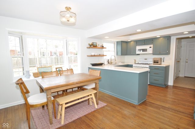 12176 Crestwood Drive, Carmel, IN 46033