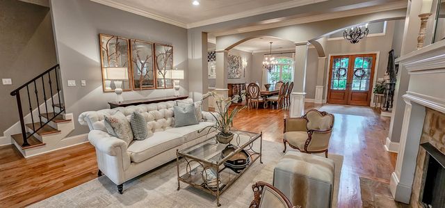10049 AVENT RIDGE CV, Collierville, TN 38017