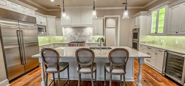 10049 AVENT RIDGE CV, Collierville, TN 38017