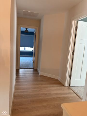 4556 W Lakeway Drive, New Palestine, IN 46163