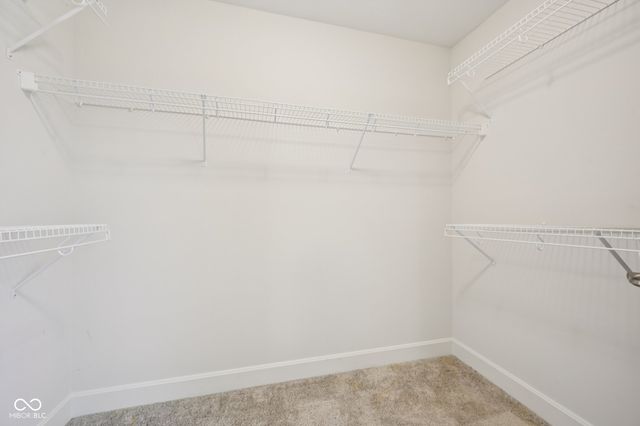 4556 W Lakeway Drive, New Palestine, IN 46163