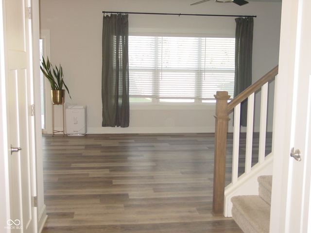 4556 W Lakeway Drive, New Palestine, IN 46163