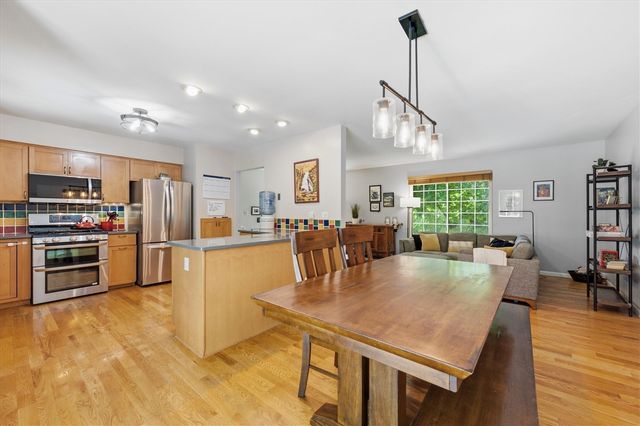 7737 Collingwood Drive, Brighton, MI 48114