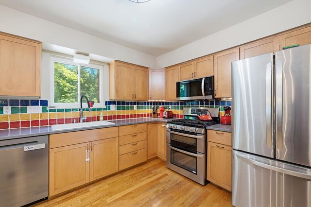 7737 Collingwood Drive, Brighton, MI 48114