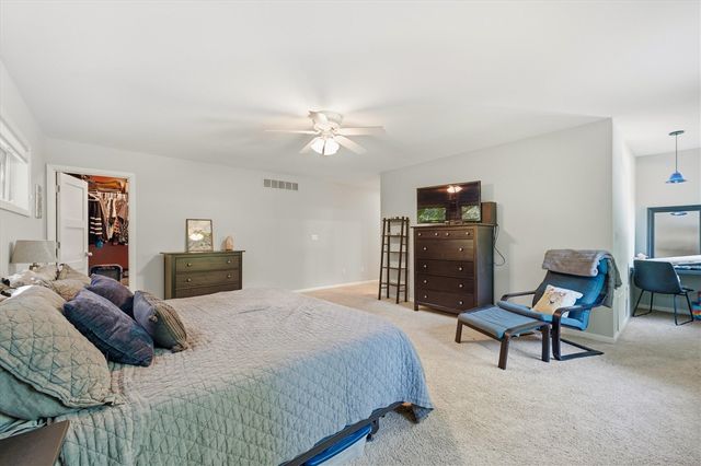 7737 Collingwood Drive, Brighton, MI 48114