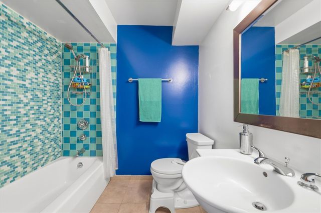 7737 Collingwood Drive, Brighton, MI 48114