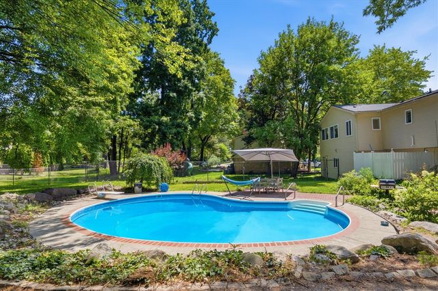 7737 Collingwood Drive, Brighton, MI 48114