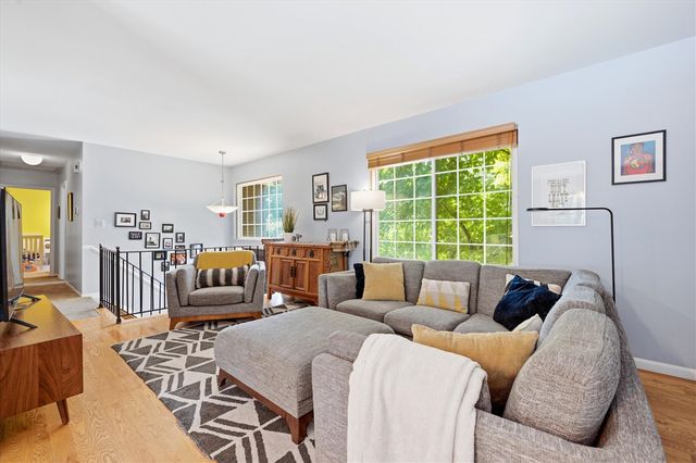 7737 Collingwood Drive, Brighton, MI 48114