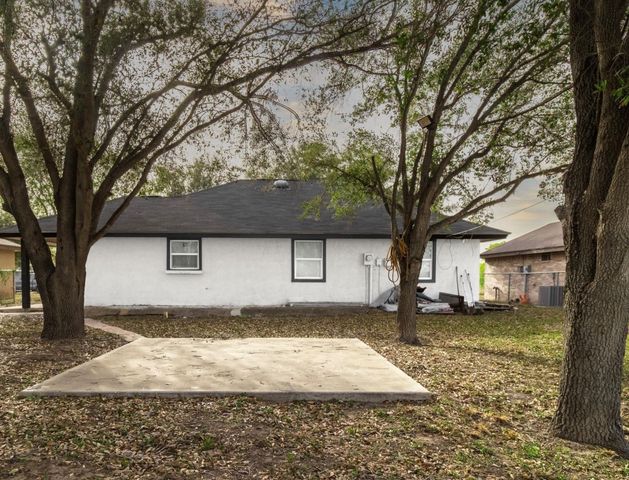 312 N Alamo Street, Alton, TX 78573