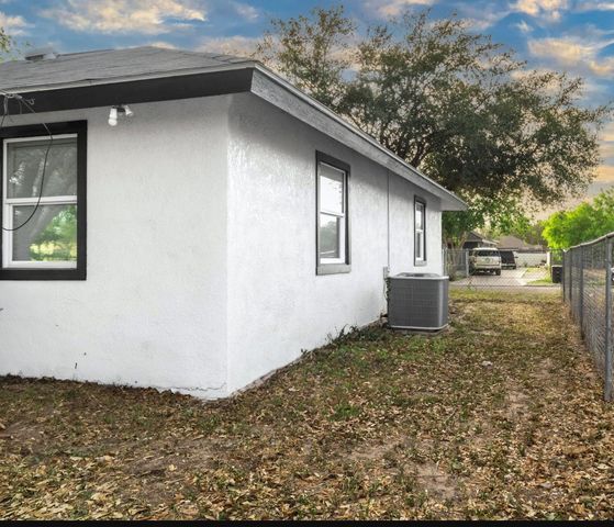 312 N Alamo Street, Alton, TX 78573