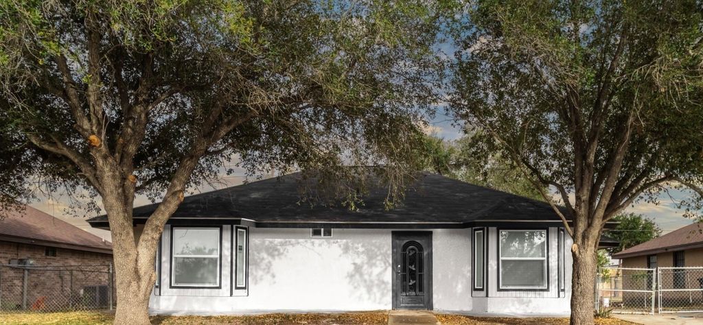 312 N Alamo Street, Alton, TX 78573