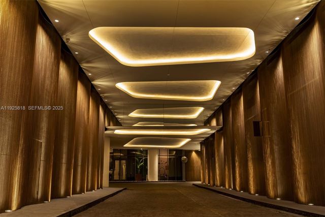 801 S Miami Ave 3804, Miami, FL 33130