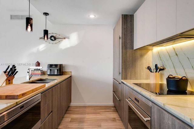 801 S Miami Ave 3804, Miami, FL 33130