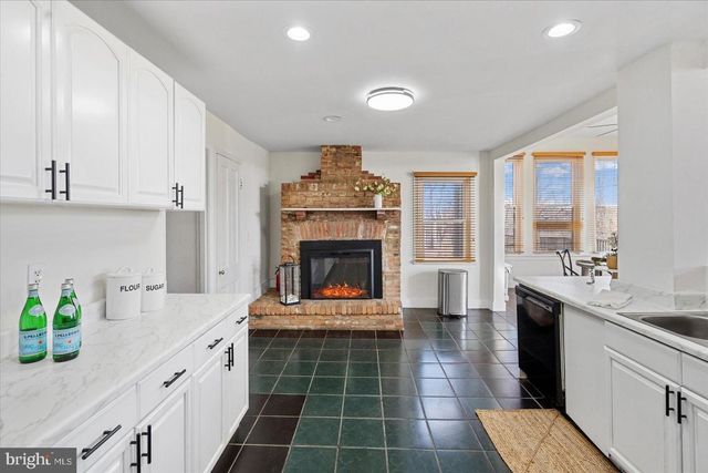 6602 KRONE DR, Baltimore, MD 21207