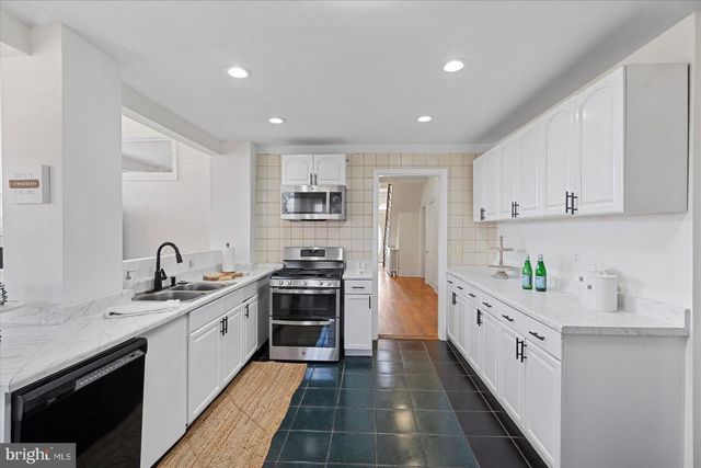 6602 KRONE DR, Baltimore, MD 21207