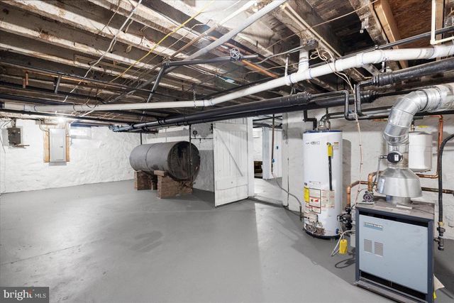 6602 KRONE DR, Baltimore, MD 21207