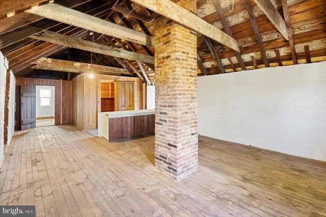 6602 KRONE DR, Baltimore, MD 21207