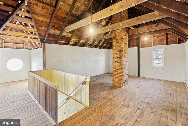 6602 KRONE DR, Baltimore, MD 21207