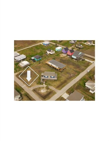 508 Texas Street, Surfside Beach, TX 77541