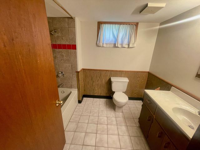 1630 7th Street N, Fargo, ND 58102