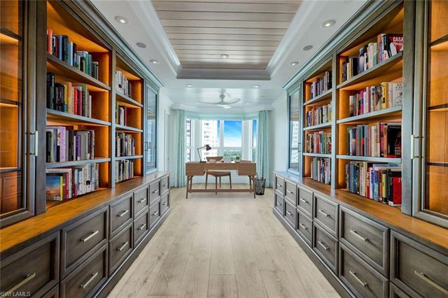 285 Grande WAY # 1006, Naples, FL 34110