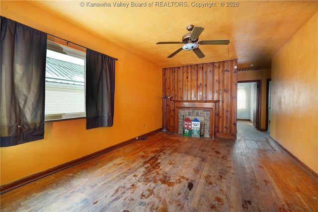 2617 6th Avenue, Charleston, WV 25387