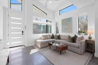 1168 Ridgeway DR 2, Austin, TX 78702