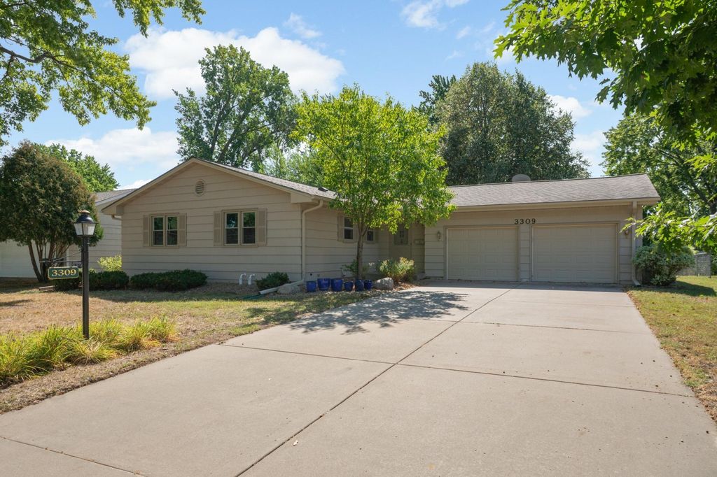 3309 W 87th Street, Bloomington, MN 55431 — photo 2