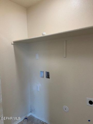 14532 Russell Borea, El Paso, TX 79938