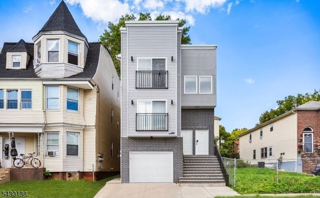 581 Bergen St, Newark City, NJ 07108