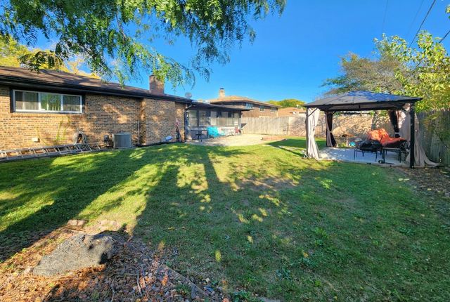 3461 S Manor Drive, Lansing, IL 60438