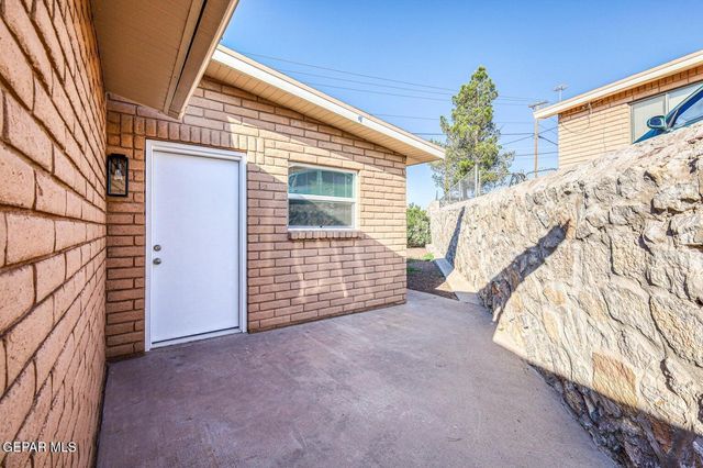 293 Atlantic Road B, El Paso, TX 79922