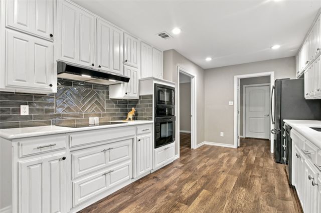 2708 Citadel Drive, Arlington, TX 76012