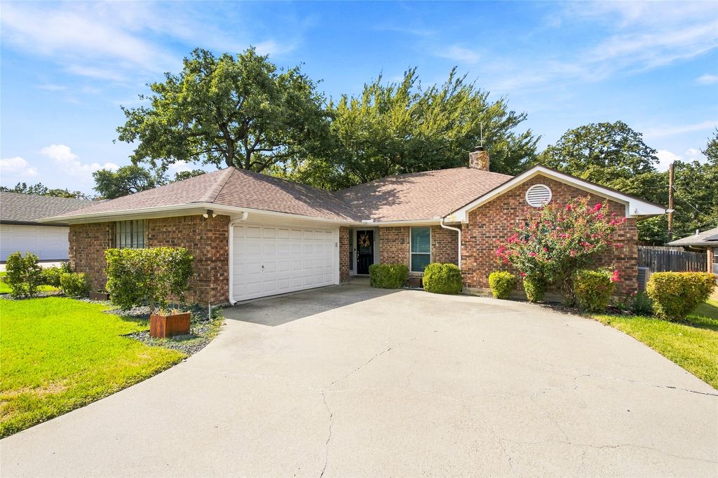 2708 Citadel Drive, Arlington, TX 76012