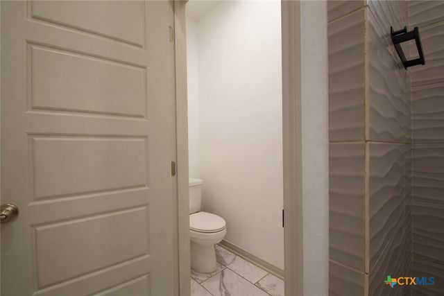 403 Brushy Creek, Victoria, TX 77904