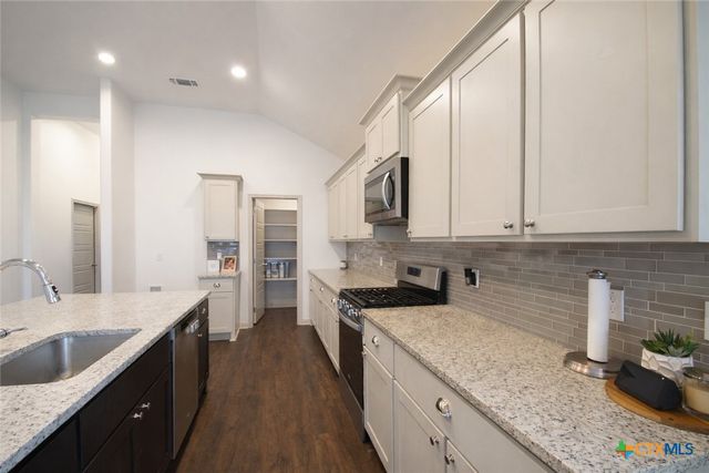 403 Brushy Creek, Victoria, TX 77904