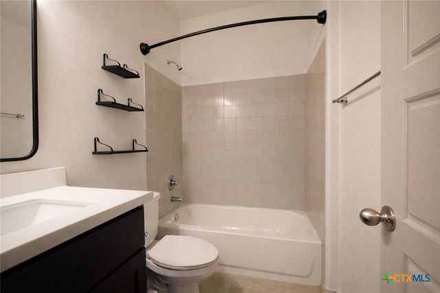 403 Brushy Creek, Victoria, TX 77904