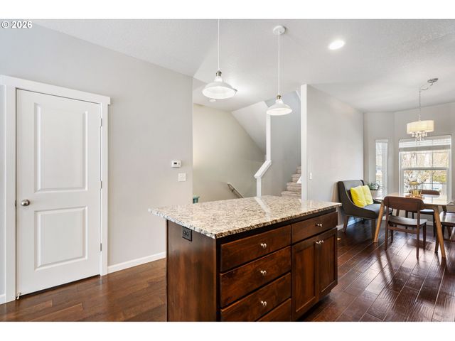 17408 Sw CHRIS St, Beaverton, OR 97078