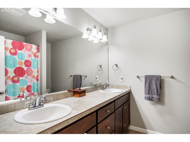 17408 Sw CHRIS St, Beaverton, OR 97078