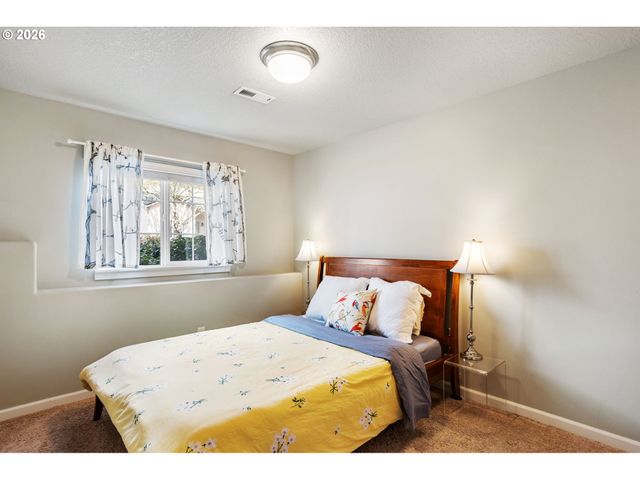 17408 Sw CHRIS St, Beaverton, OR 97078