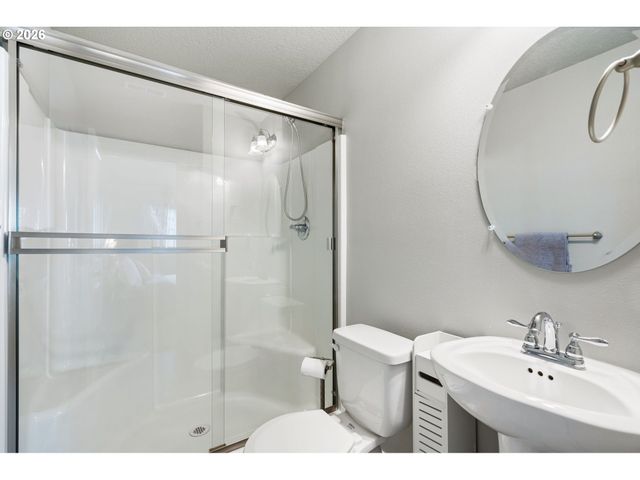 17408 Sw CHRIS St, Beaverton, OR 97078