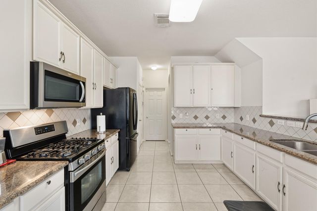 5511 Gable Meadows Drive, Sugar Land, TX 77479