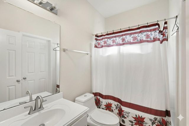 5511 Gable Meadows Drive, Sugar Land, TX 77479