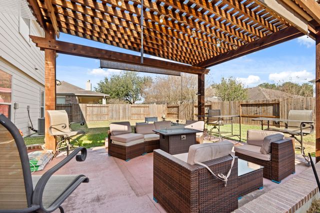 5511 Gable Meadows Drive, Sugar Land, TX 77479