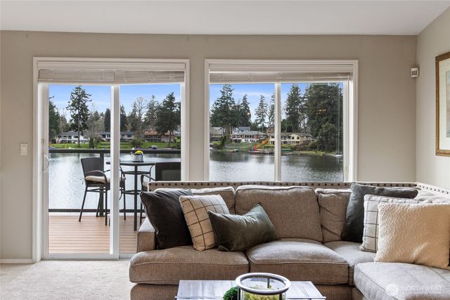 7336 Steilacoom Boulevard SW, Lakewood, WA 98499