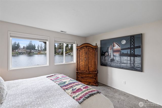 7336 Steilacoom Boulevard SW, Lakewood, WA 98499