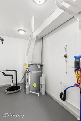 498 E TODD PL, Washington, UT 84780