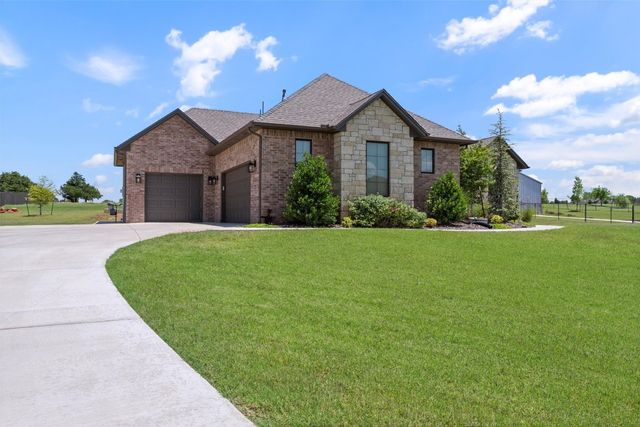 971 County Street 2983, Blanchard, OK 73010
